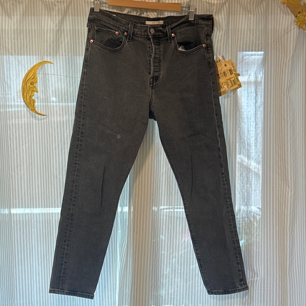 Levi’s Wedgie Jeans